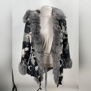 Gray Camouflage Faux-Fur Trim Puffer Jacket
